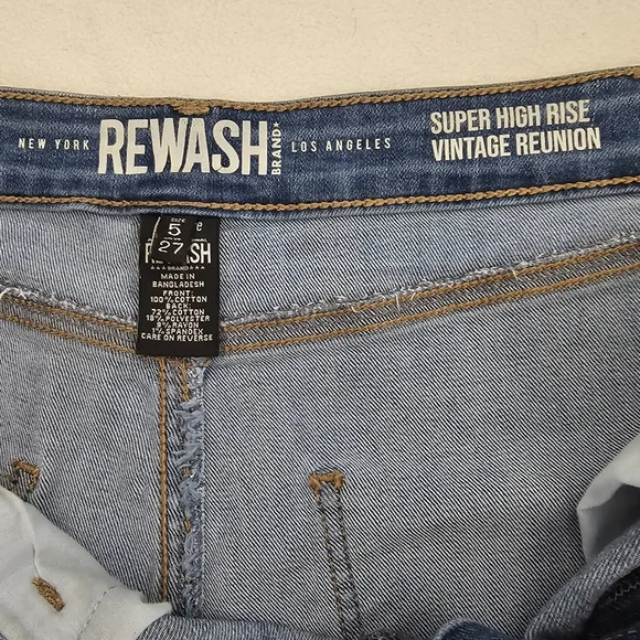 REWASH Distressed Blue Super High-Rise Jean Womens Shorts SIZE 5/27 - Picture 2 of 16